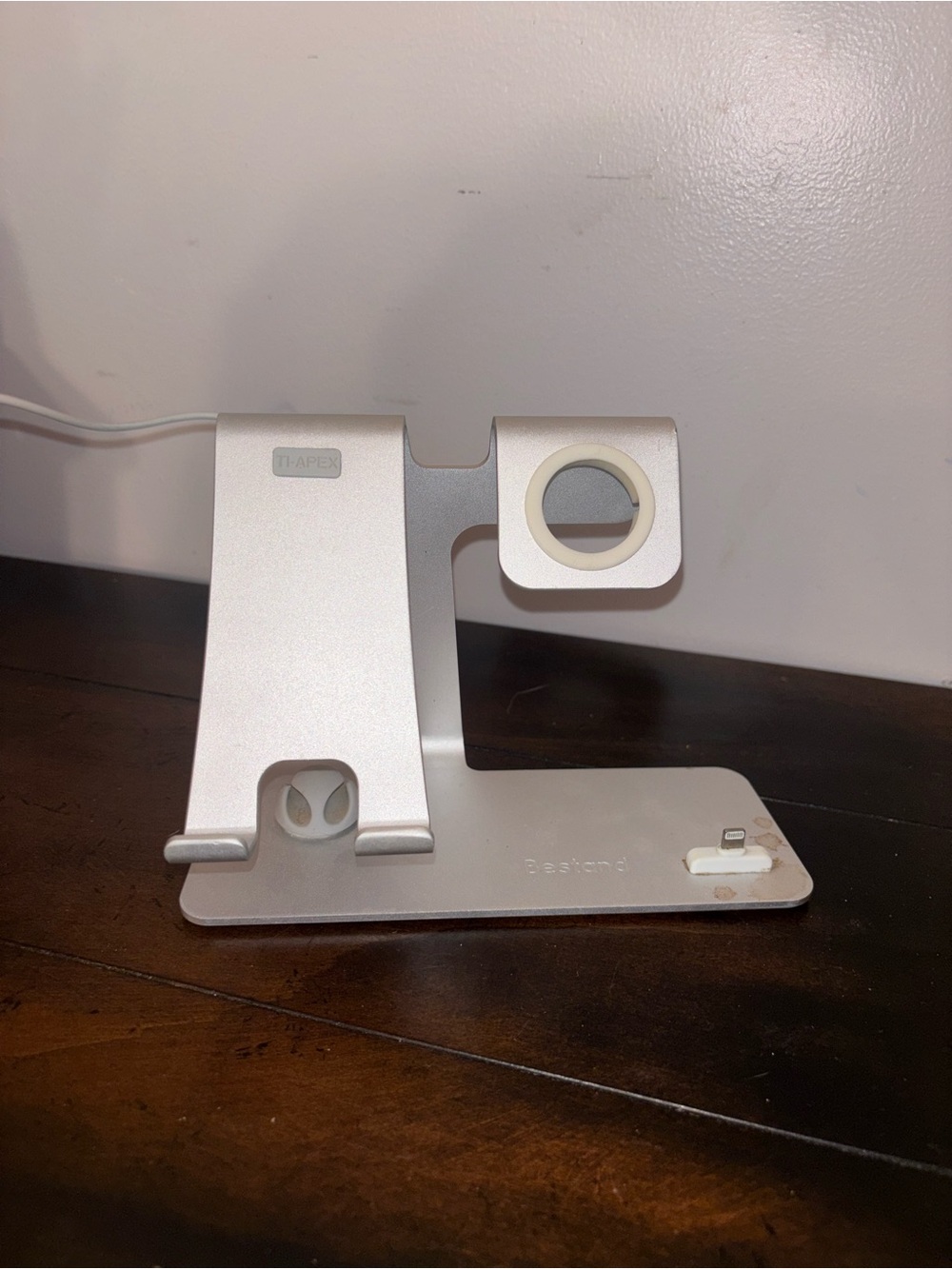 Silver Bestand H06 3-in-1 Apple Watch and iPhone charging stand